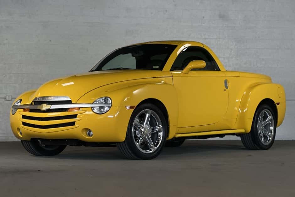 2005 Chevrolet SSR sold for $35,250