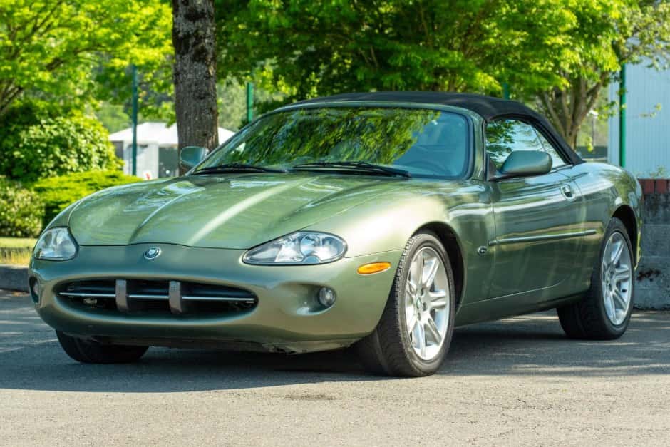 2000 Jaguar XK8 sold for $9,500