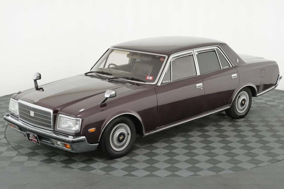 1988 Toyota Century sold for $6,900