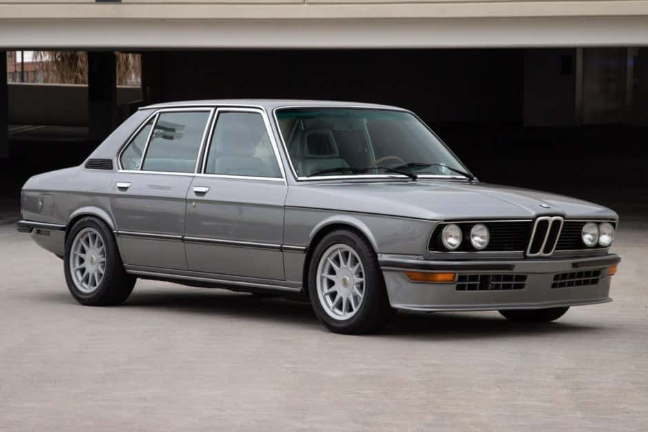 1977 BMW E12 5-Series sold for $22,780