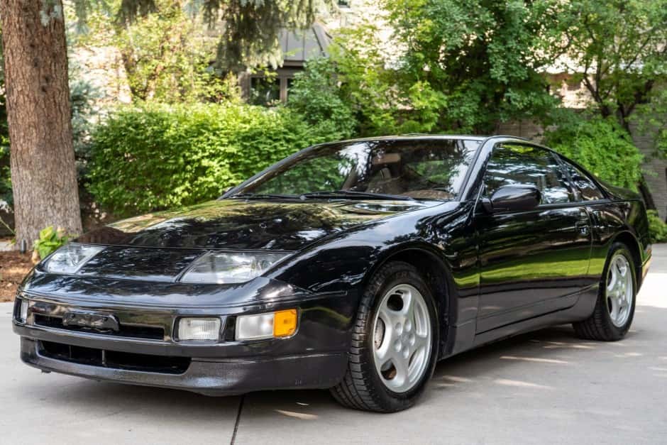 1990 Nissan Z32 300ZX sold for $12,400
