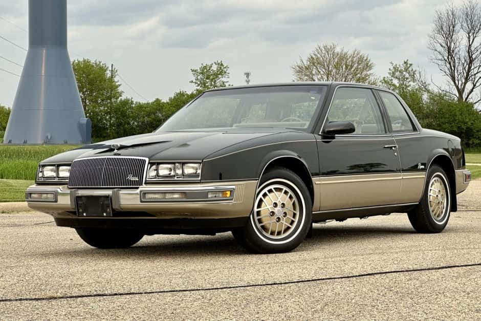 1987 Buick Riviera sold for $10,505