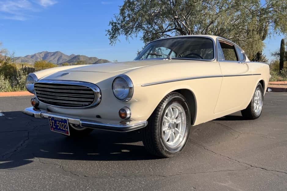1967 Volvo P1800/1800 sold for $53,000