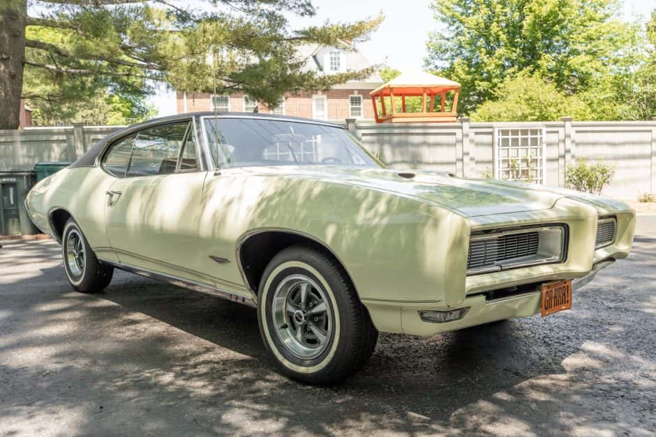 1968 Pontiac GTO sold for $32,000