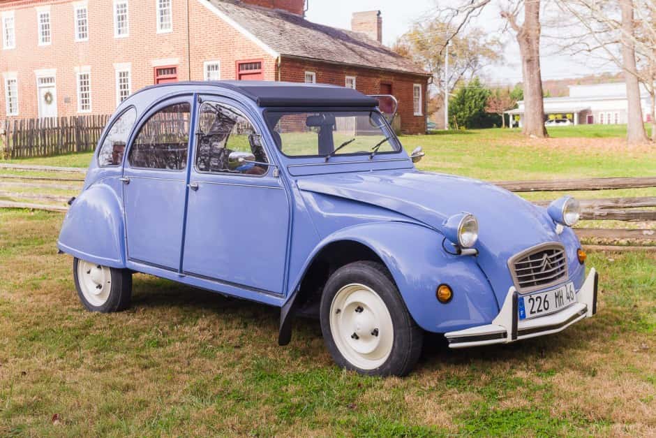 1978 Citroen 2CV sold for $7,600