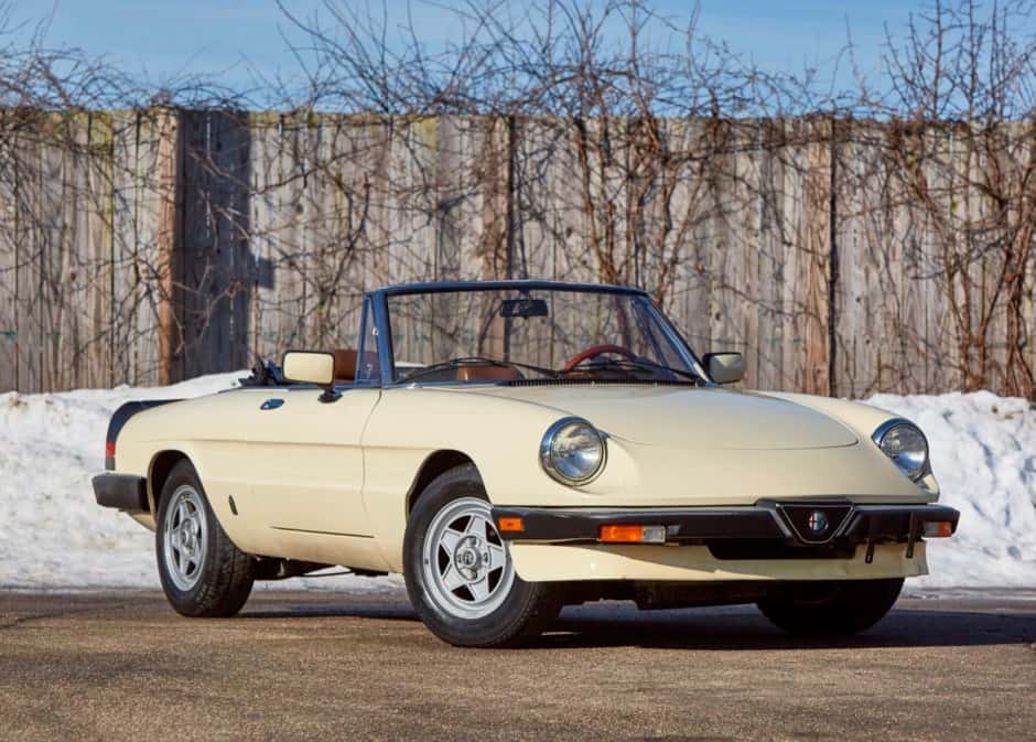 1983 Alfa Romeo 105/115 Spider Series 3 sold for $8,725