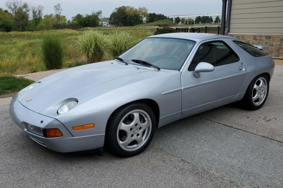 1993 Porsche 928 sold for $47,250