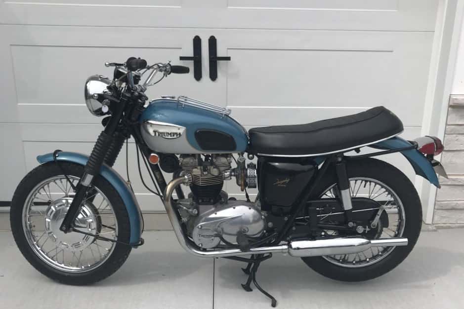 1968 Triumph Trophy sold for $8,500