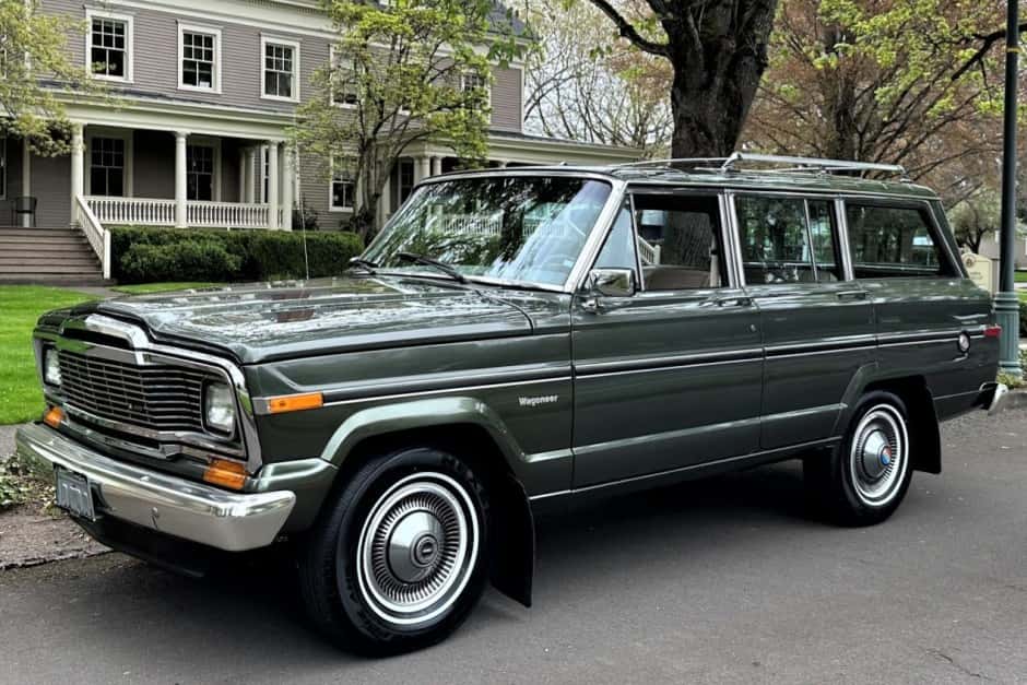 1984 Jeep SJ Wagoneer sold for $41,000