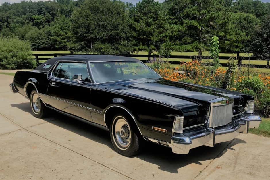 1974 Lincoln Continental Mark IV (1972-1976) sold for $22,000