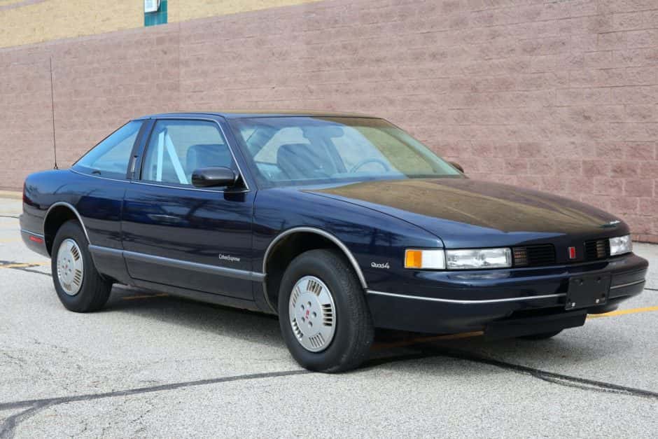 1990 Oldsmobile Cutlass sold for $6,650