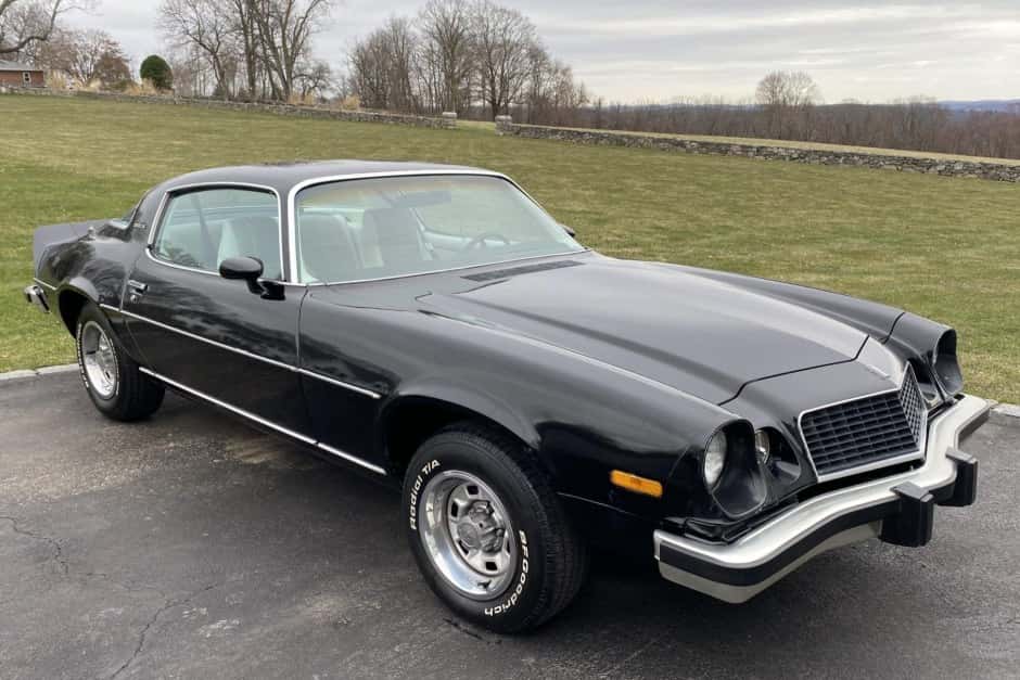 1976 Chevrolet Camaro 2nd Generation 1970-1981 sold for $10,500