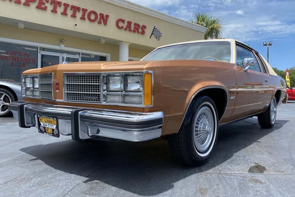 1978 Oldsmobile 88 sold for $9,988