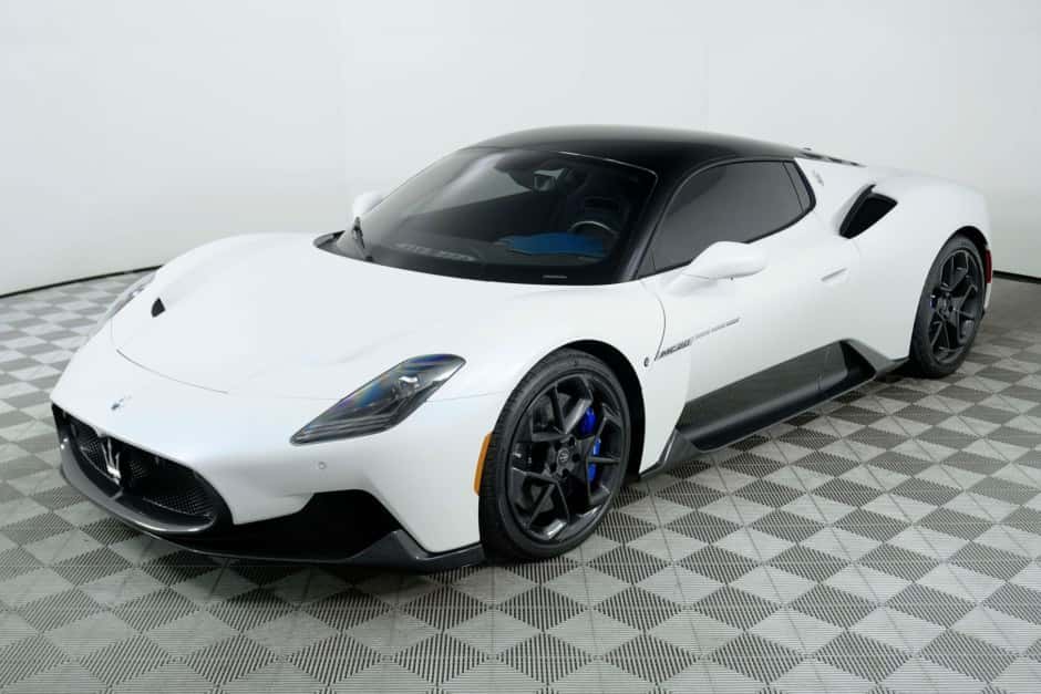 2022 Maserati MC20 sold for $218,000