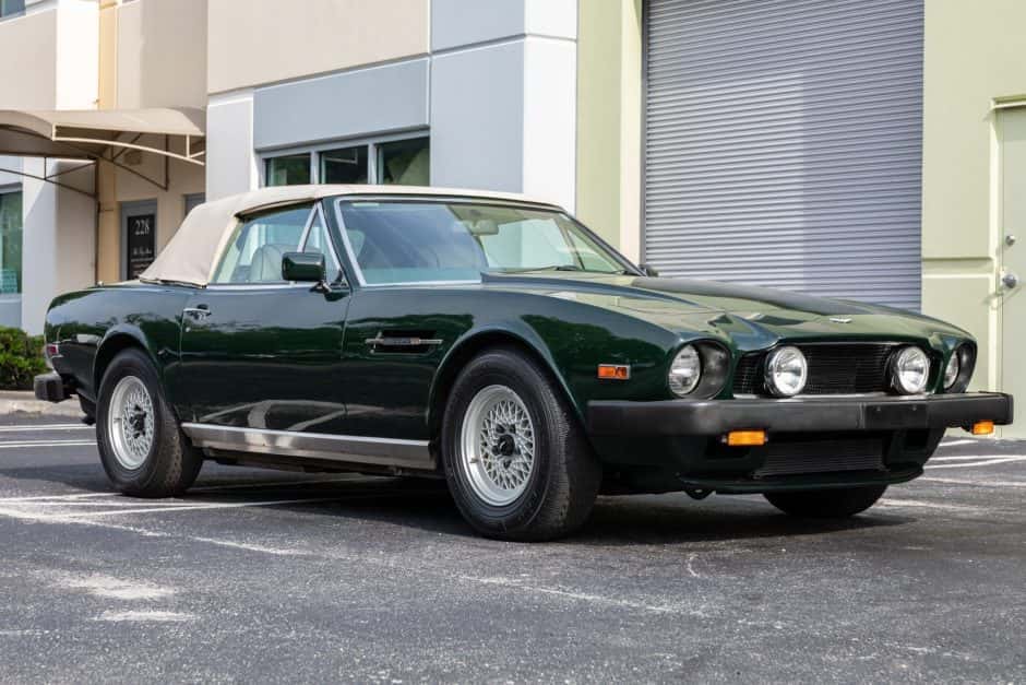 1988 Aston Martin V8 (1977-1989) sold for $131,000