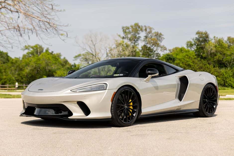 2020 McLaren GT sold for $152,000