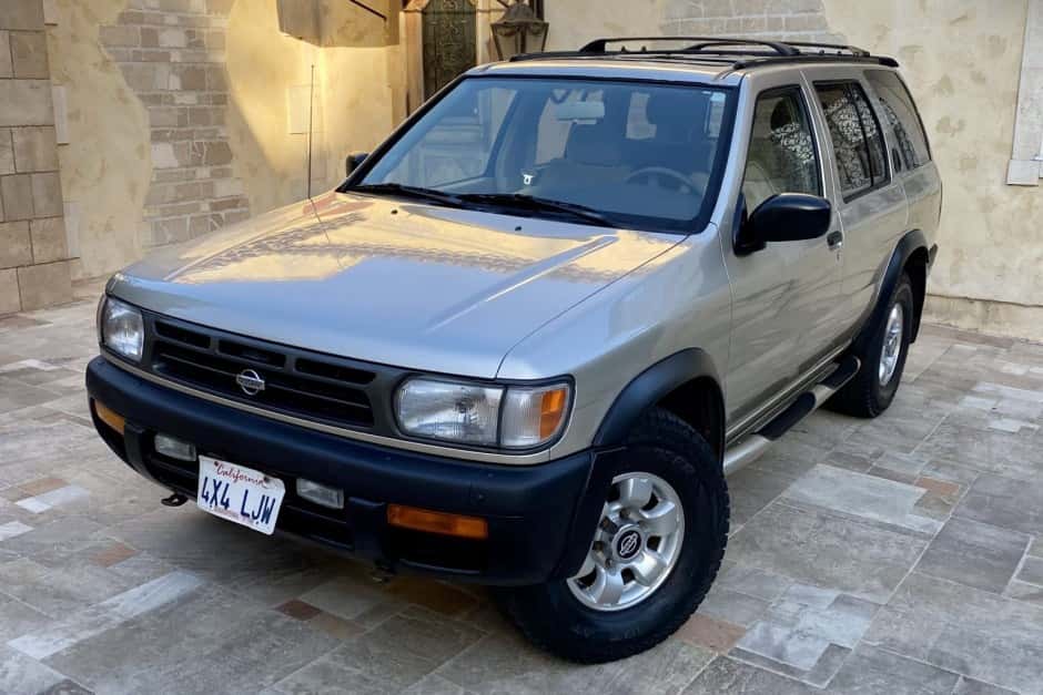 1996 Nissan Pathfinder sold for $12,550