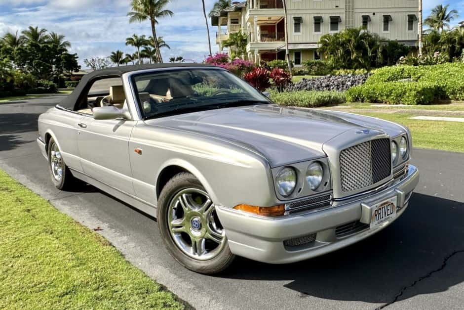 2001 Bentley Azure sold for $25,000