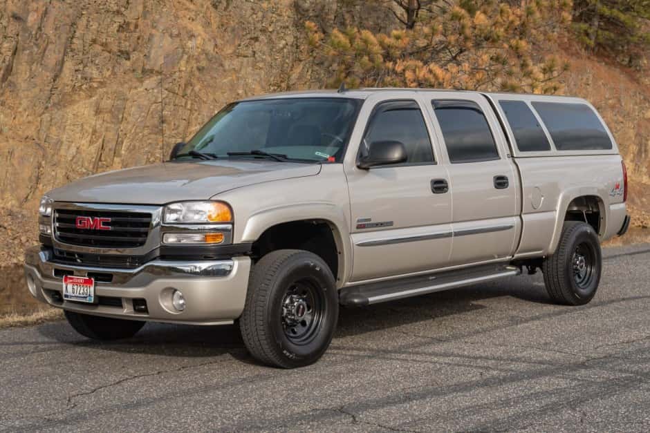 2007 GMC Sierra HD (GMT800 2000-2007) sold for $40,500