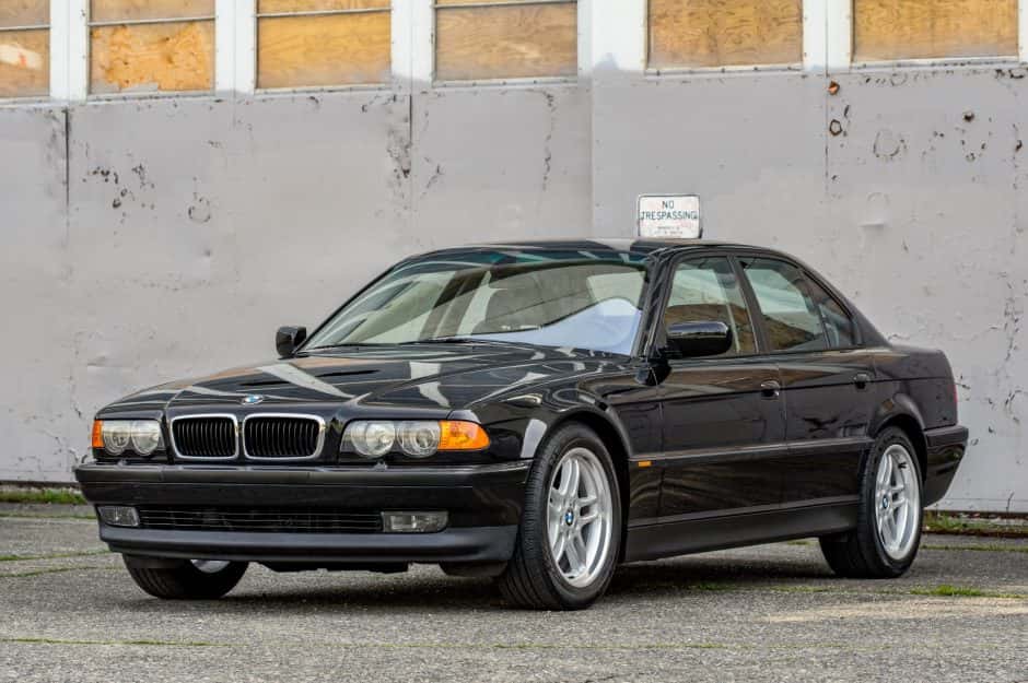 2000 BMW E38 7-Series sold for $13,750