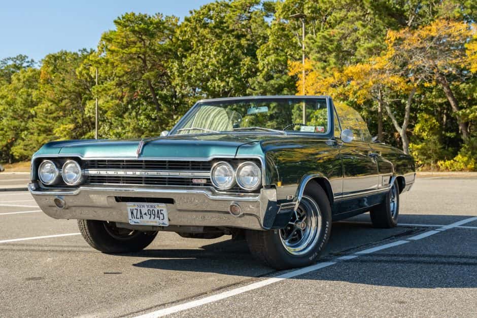 1965 Oldsmobile 442 sold for $38,500