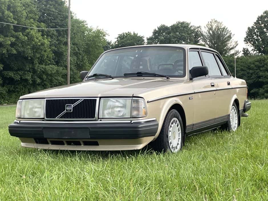 1991 Volvo 240 sold for $7,000