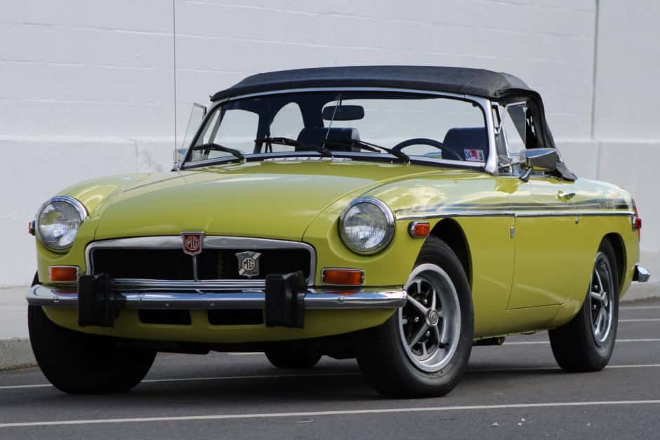 1974 MG MGB sold for $10,250