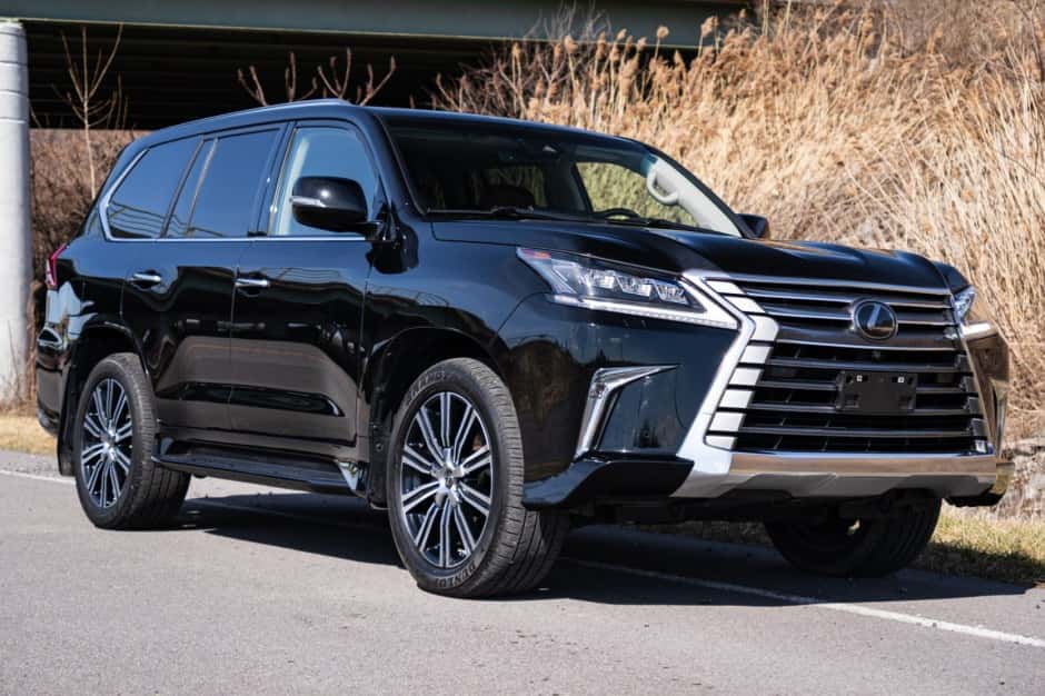 2021 Lexus LX570 sold for $65,500