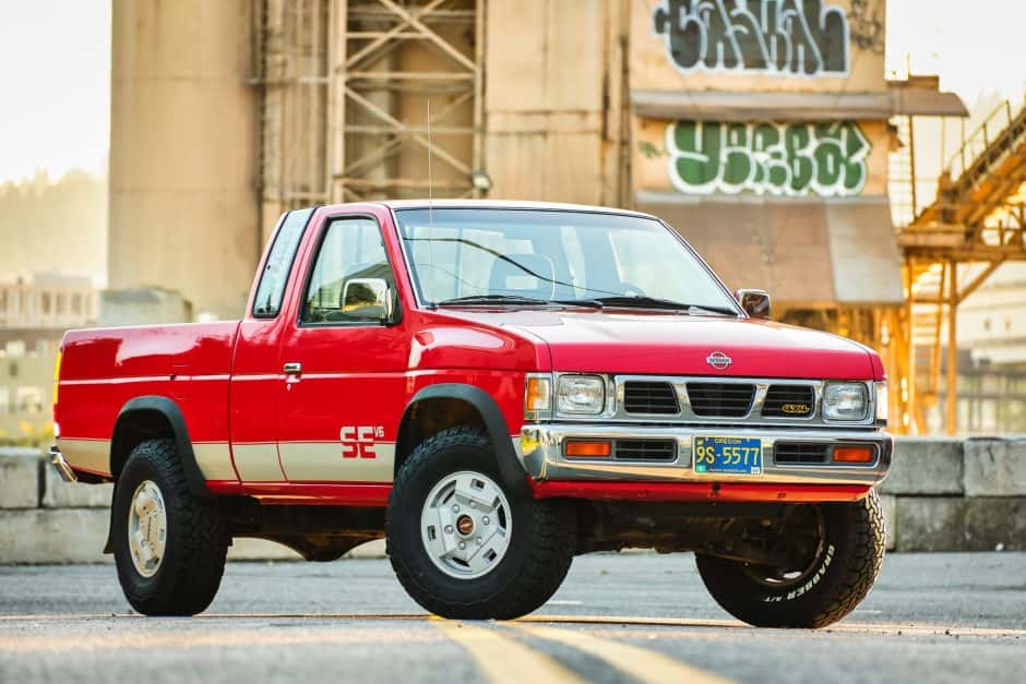 1993 Nissan Pickup sold for $17,100