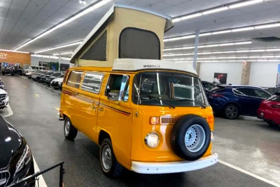 1976 Volkswagen Bay-Window Camper sold for $23,000