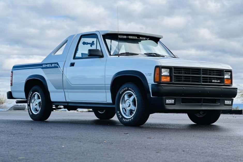 1989 Dodge Dakota (1987-1996) sold for $19,000