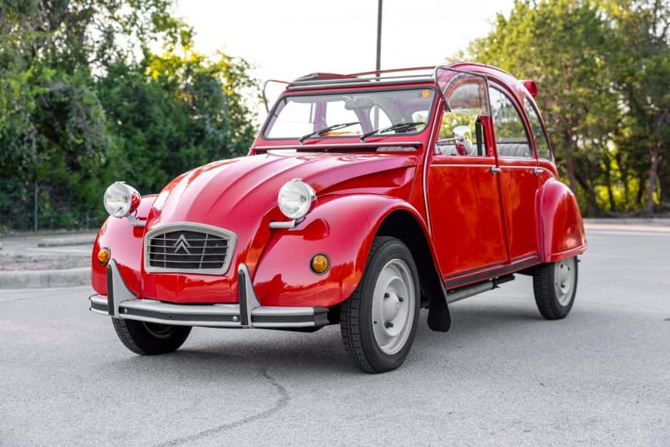 1970 Citroen 2CV sold for $25,000