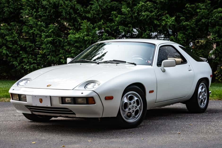 1979 Porsche 928 sold for $12,000