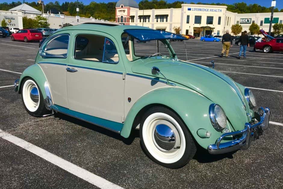 1960 Volkswagen Beetle (1958-1979) sold for $19,000