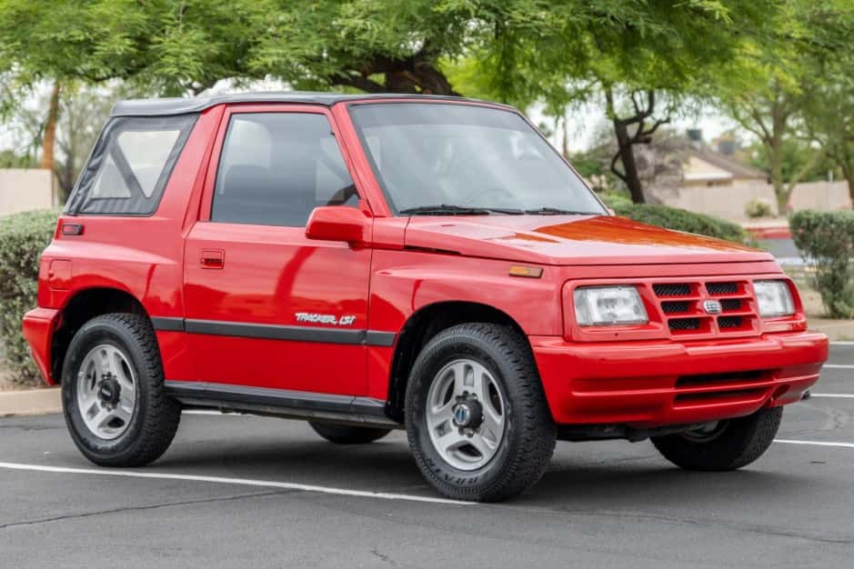 1996 Geo Tracker/Suzuki Sidekick sold for $13,500