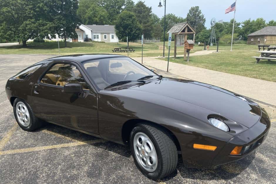1981 Porsche 928 sold for $47,928