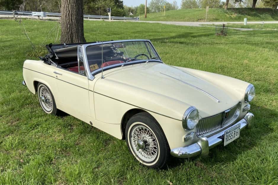 1967 MG Midget sold for $13,456
