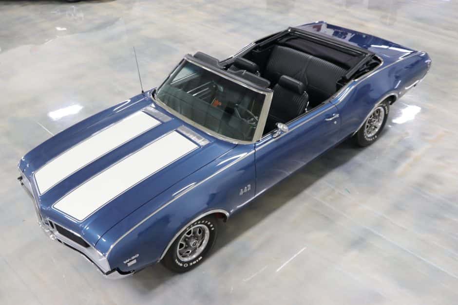 1969 Oldsmobile 442 sold for $112,000
