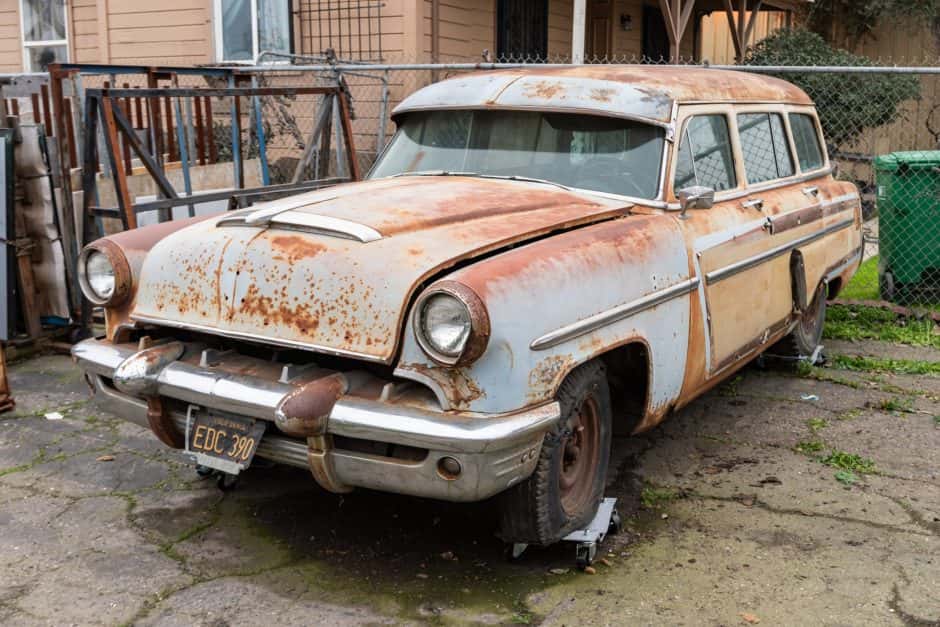 1953 Mercury Monterey sold for $900