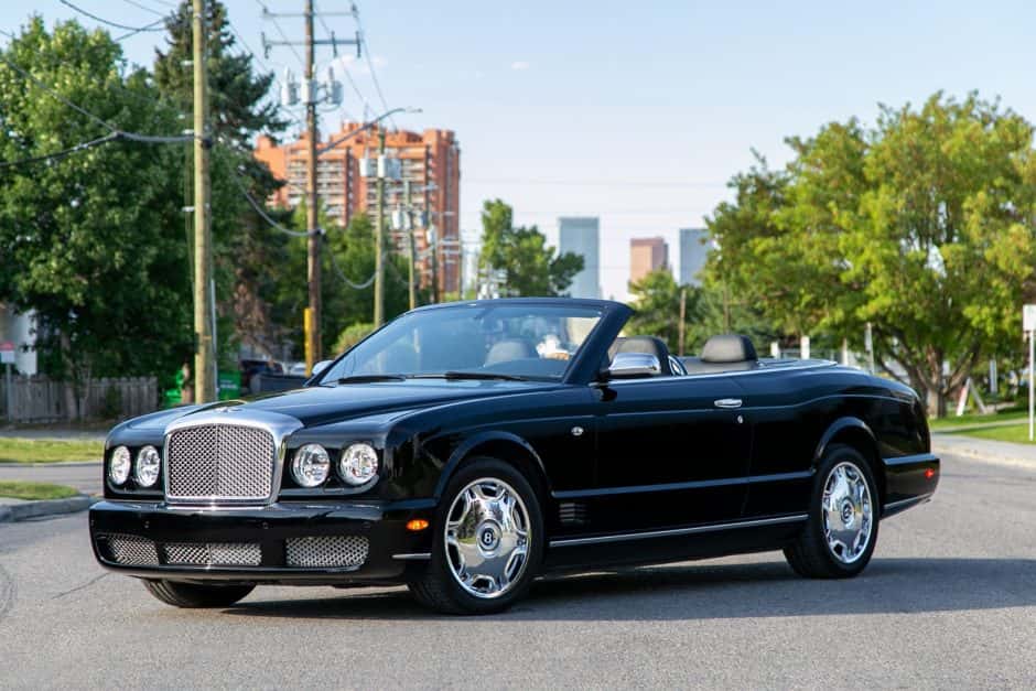 2009 Bentley Azure sold for $81,000