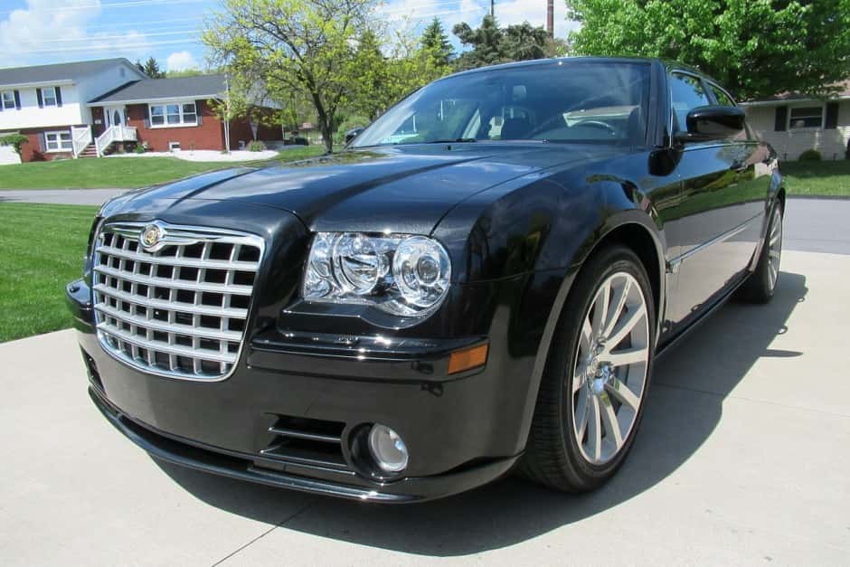 2006 Chrysler 300 (2005-2023) sold for $39,000
