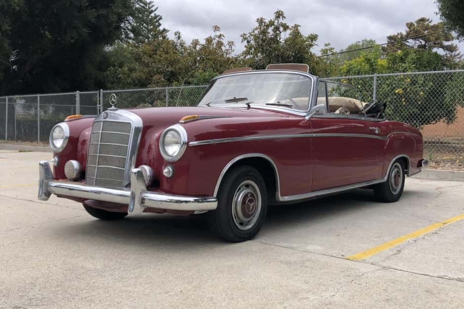 1957 Mercedes-Benz Ponton sold for $40,250