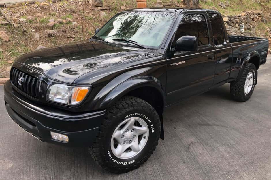 2004 Toyota Tacoma (N1X0 1995-2005) sold for $28,000