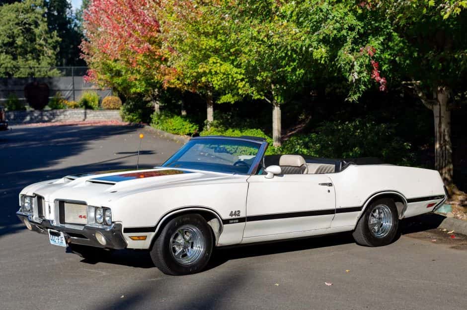 1972 Oldsmobile 442 sold for $40,000