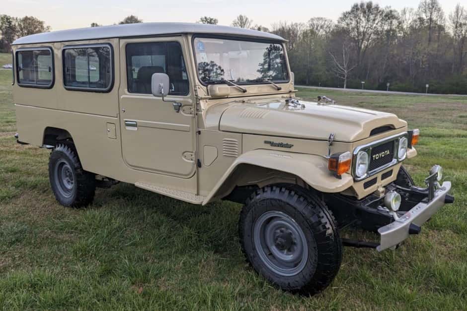 1982 Toyota Land Cruiser FJ45 sold for $37,600