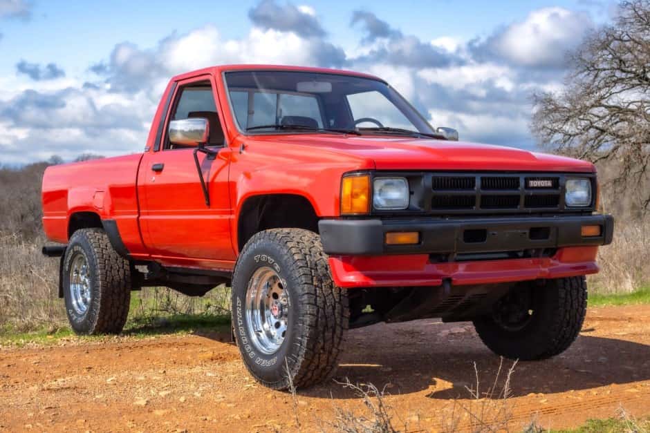 1986 Toyota Pickup (N50/N60/N70 1984-1988) sold for $25,000