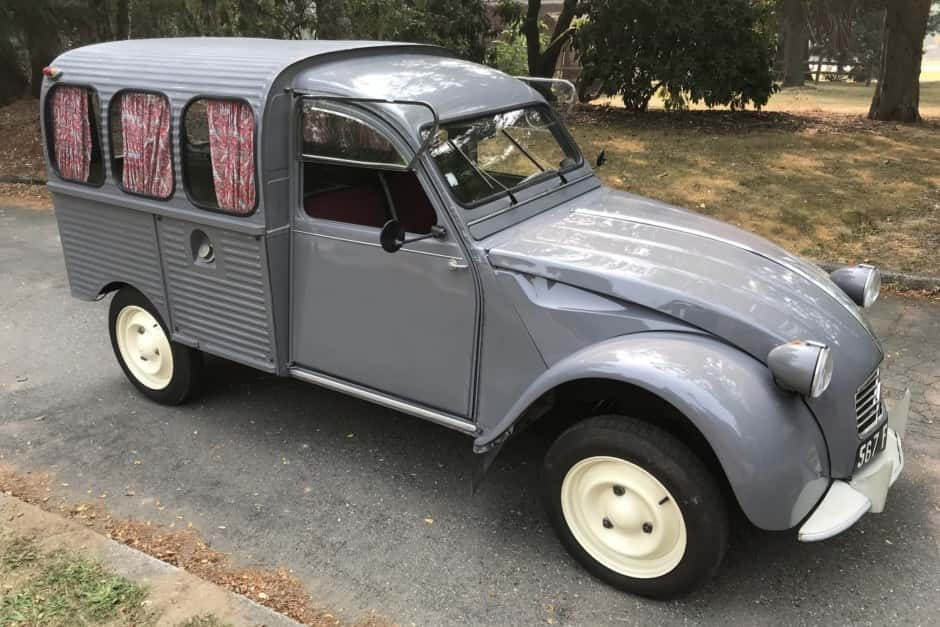 1961 Citroen 2CV sold for $15,500