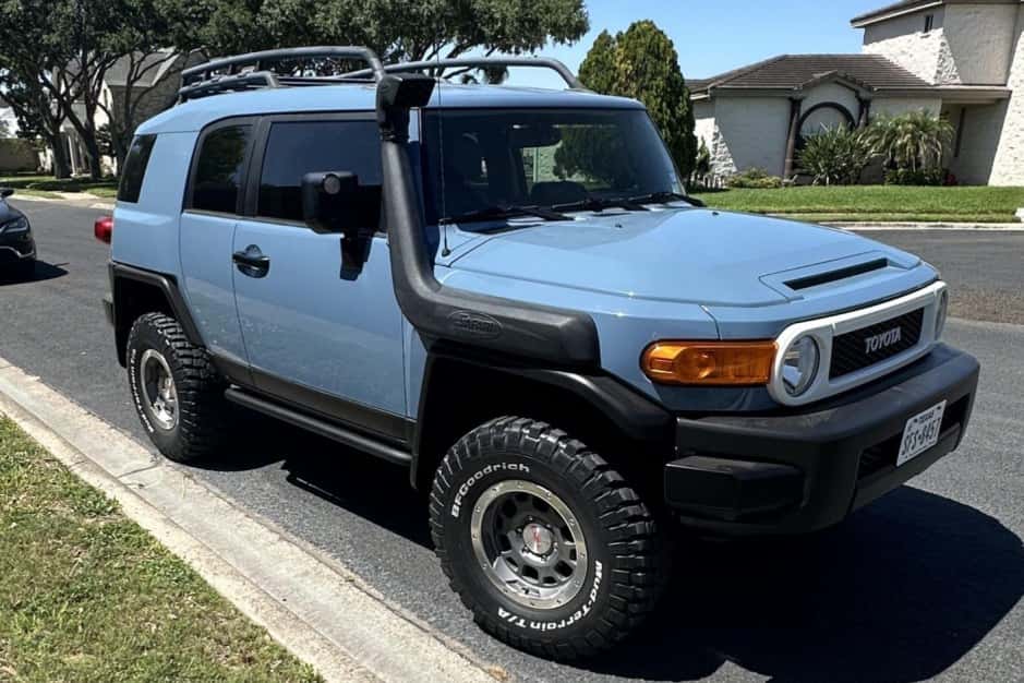 2014 Toyota FJ Cruiser sold for $39,000
