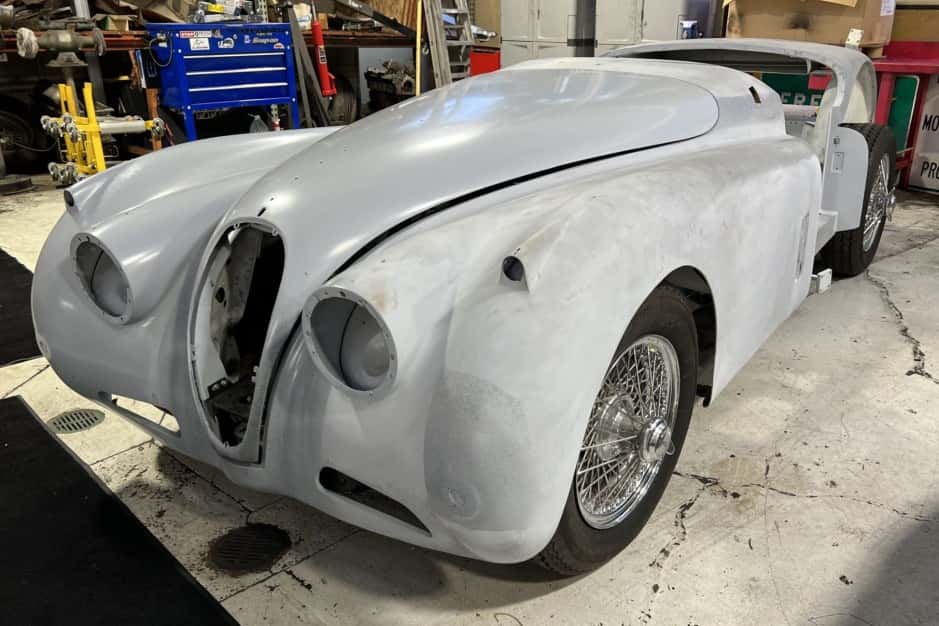 1956 Jaguar XK140 sold for $39,500
