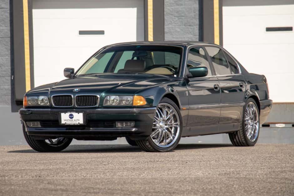 1998 BMW E38 7-Series sold for $9,700